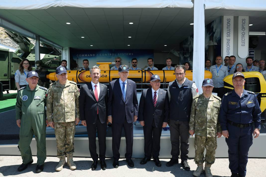 Erdoğan Savunma Sanayii Fuarı'nı gezdi - Resim: 17